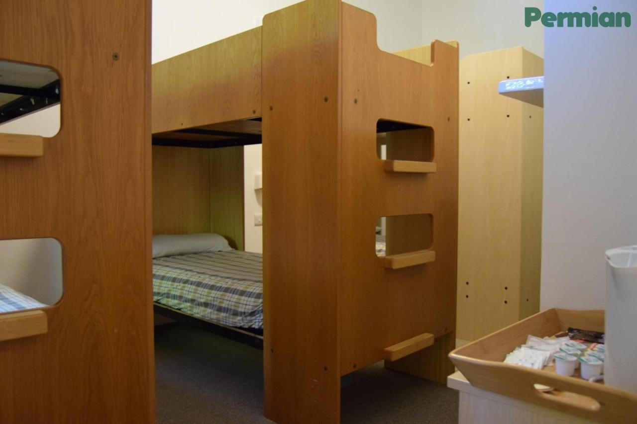 Fsc Juniper Hall Hostel Mickleham Luaran gambar