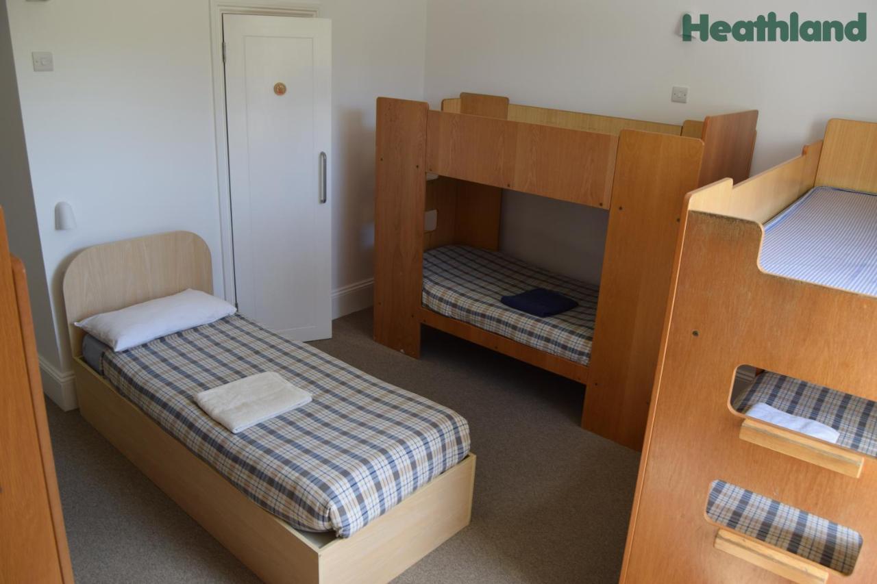 Fsc Juniper Hall Hostel Mickleham Luaran gambar