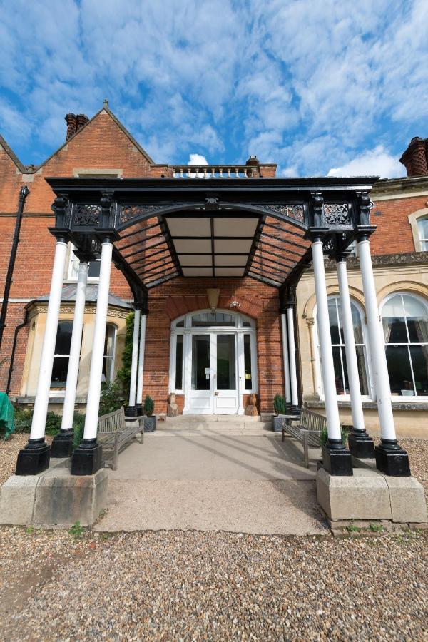 Fsc Juniper Hall Hostel Mickleham Luaran gambar